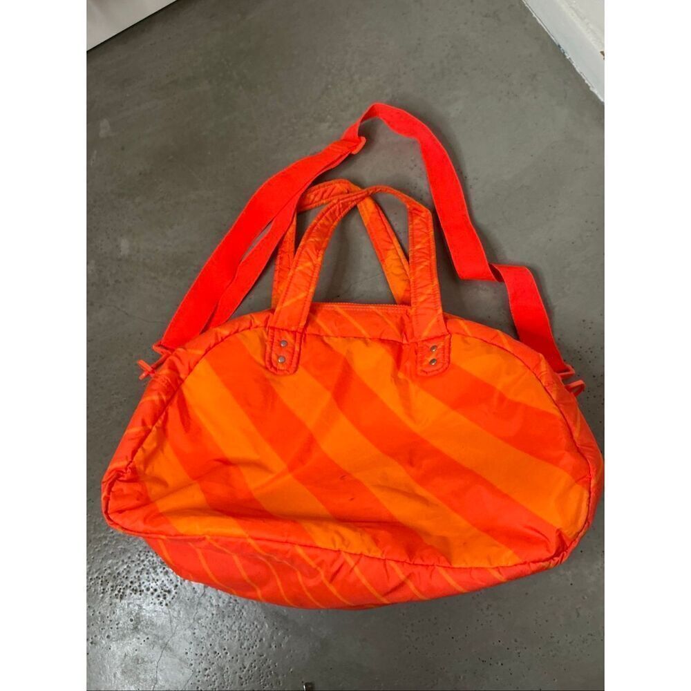 Nike Puffer Gym Bag
